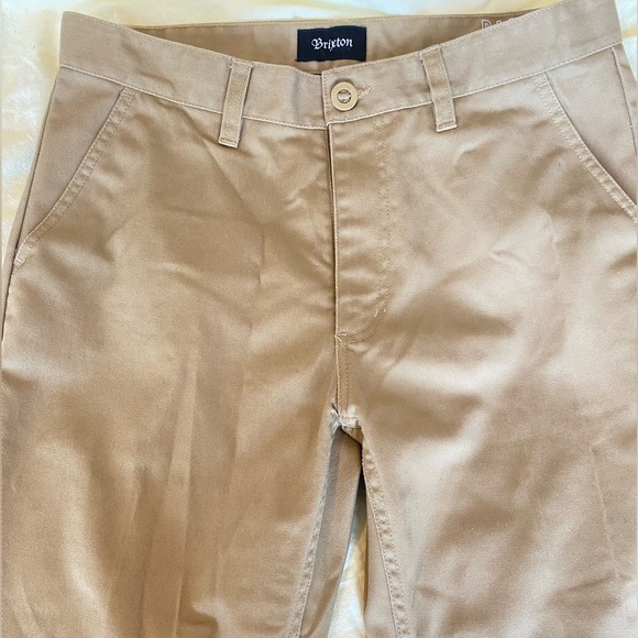 Men’s khaki pants. - Picture 5 of 5